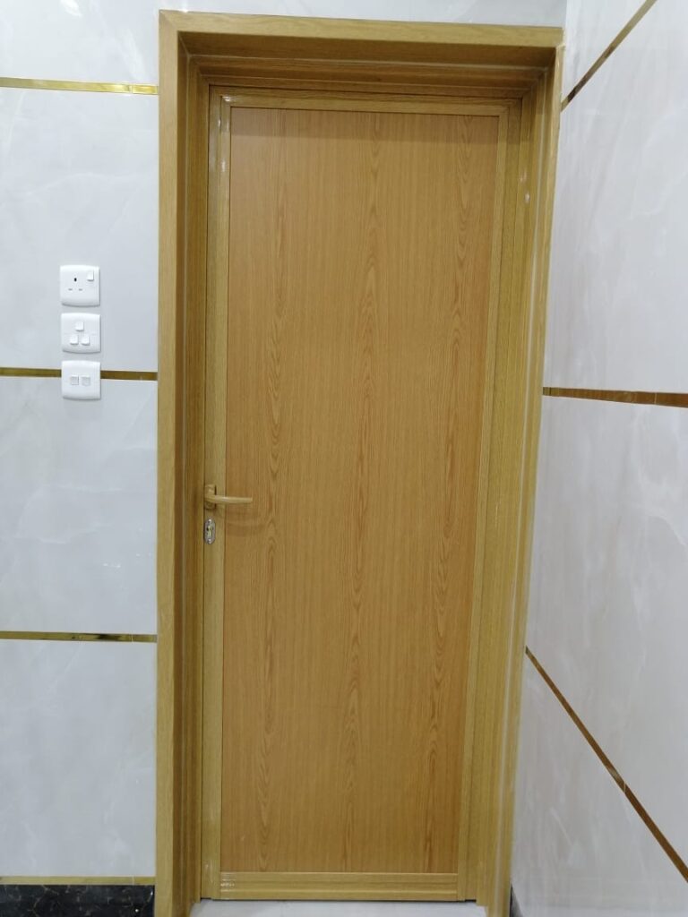 باب الالمنيوم